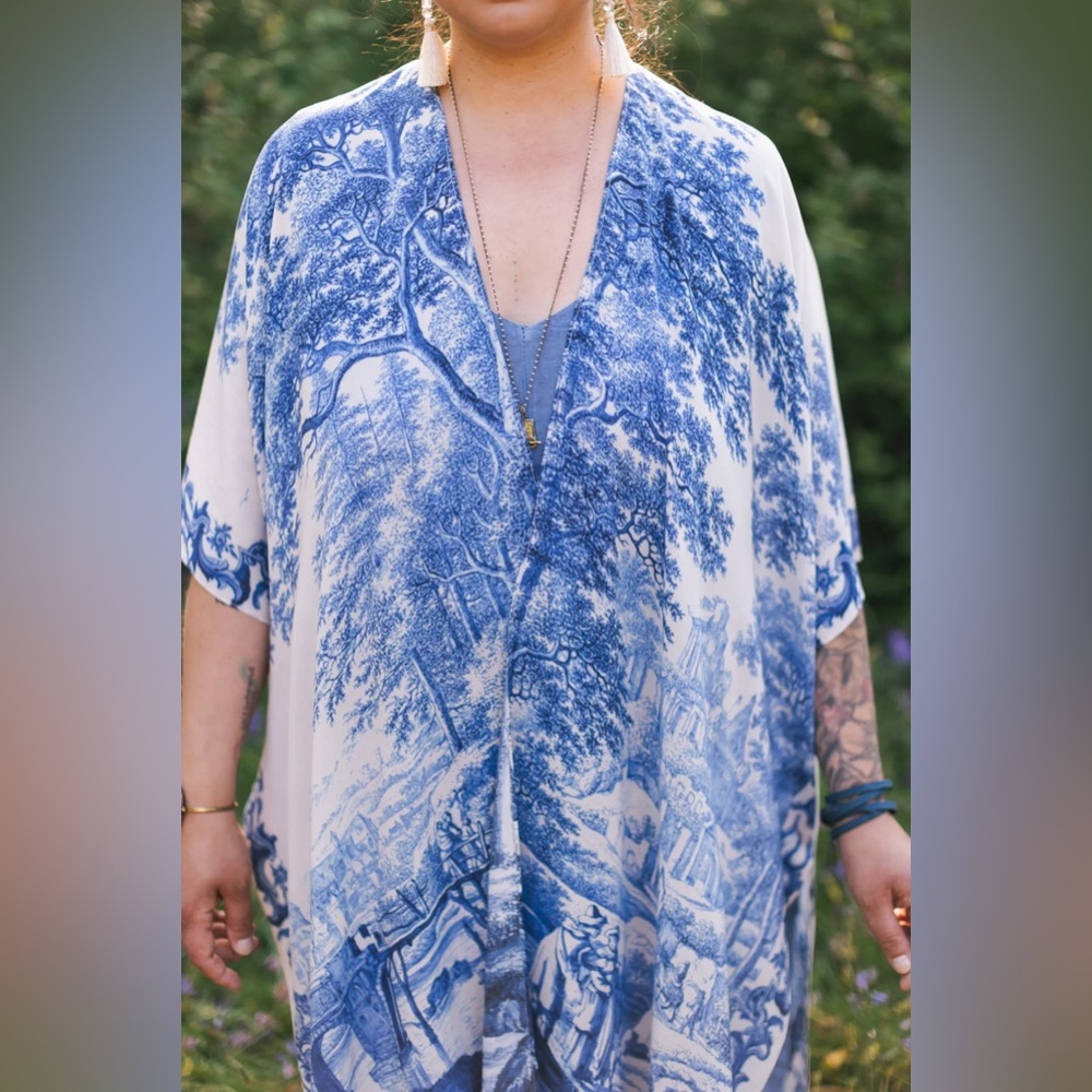⭐️Last One⭐️ LET THE LIGHT IN GODDESS DUSTER KIMONO Mid Length Chinoiserie - Picture 8 of 14